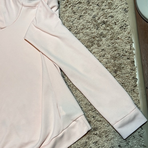 North Face Hooded Long Sleeve Shirt. Size XS light pink - Picture 7 of 13